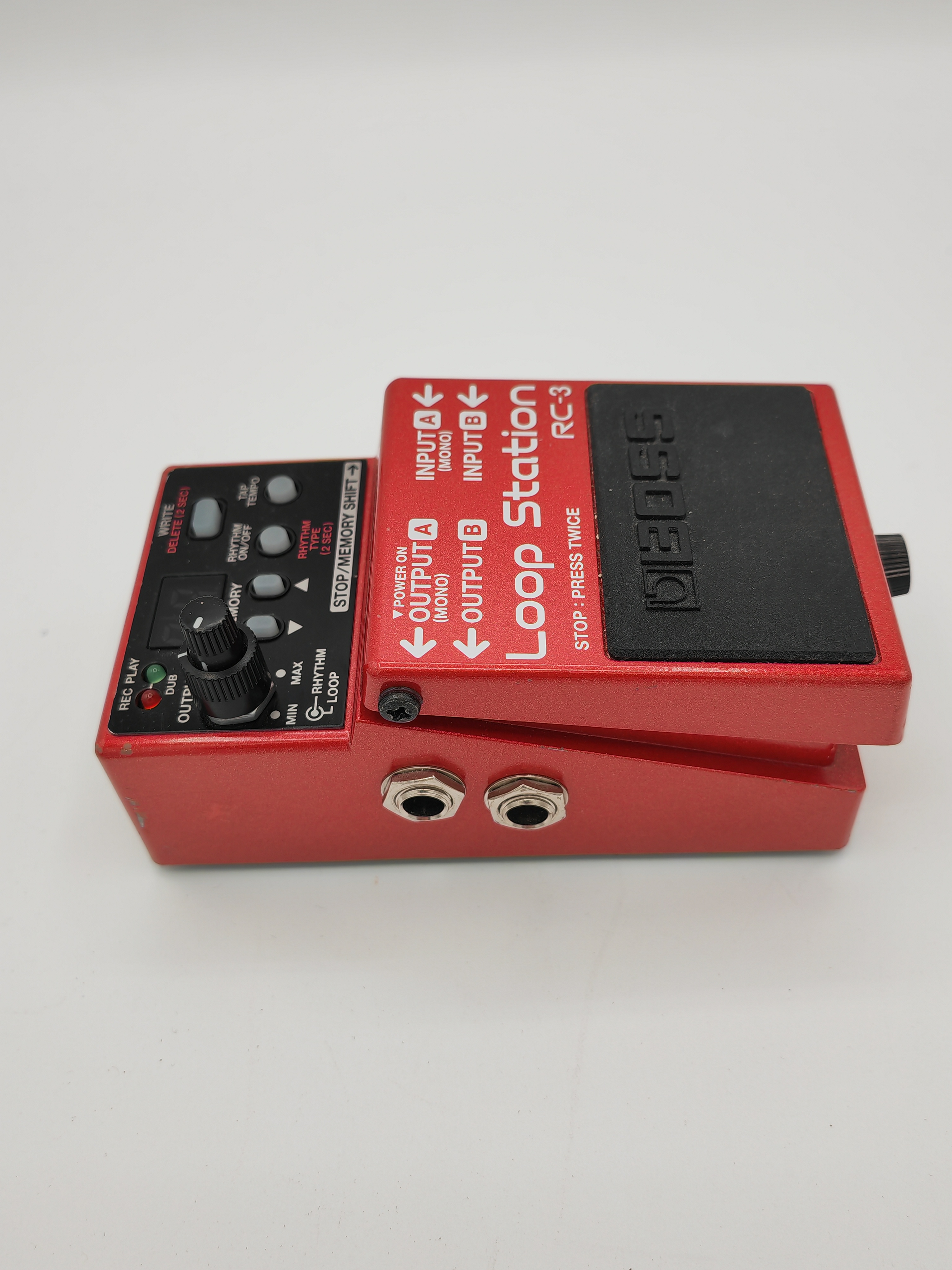 Pre-owned Boss RC-3 Loop Station Guitar Looper Pedal w/ Manual